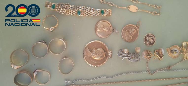 JOYAS ROBADAS RE